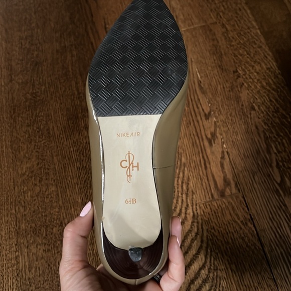 Cole haan kitten heels, size 6.5, brown patent - Picture 5 of 5